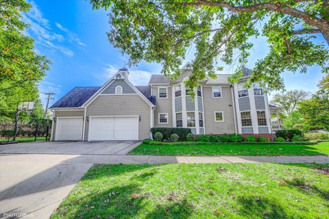 Tiny photo for 301 S Prospect Avenue, Park Ridge, IL 60068 (MLS # 12497946)