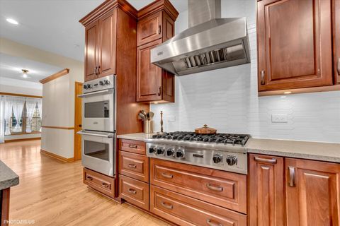 Tiny photo for 301 S Prospect Avenue, Park Ridge, IL 60068 (MLS # 12497946)