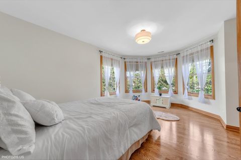 Tiny photo for 301 S Prospect Avenue, Park Ridge, IL 60068 (MLS # 12497946)