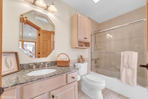 Tiny photo for 301 S Prospect Avenue, Park Ridge, IL 60068 (MLS # 12497946)