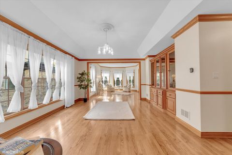 Tiny photo for 301 S Prospect Avenue, Park Ridge, IL 60068 (MLS # 12497946)