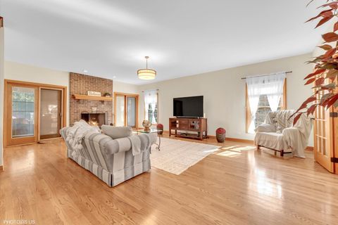 Tiny photo for 301 S Prospect Avenue, Park Ridge, IL 60068 (MLS # 12497946)
