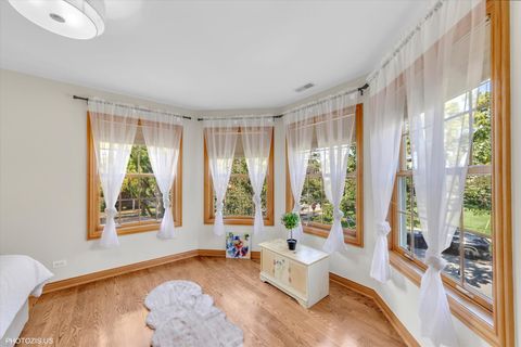 Tiny photo for 301 S Prospect Avenue, Park Ridge, IL 60068 (MLS # 12497946)