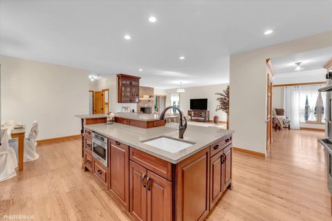 Tiny photo for 301 S Prospect Avenue, Park Ridge, IL 60068 (MLS # 12497946)