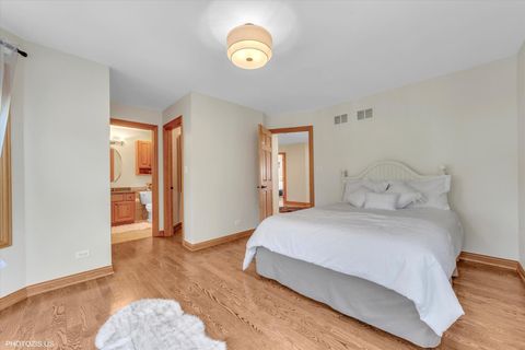 Tiny photo for 301 S Prospect Avenue, Park Ridge, IL 60068 (MLS # 12497946)