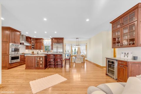 Tiny photo for 301 S Prospect Avenue, Park Ridge, IL 60068 (MLS # 12497946)
