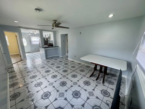 Tiny photo for 14056 S Marquette Avenue, Burnham, IL 60633 (MLS # 12623164)