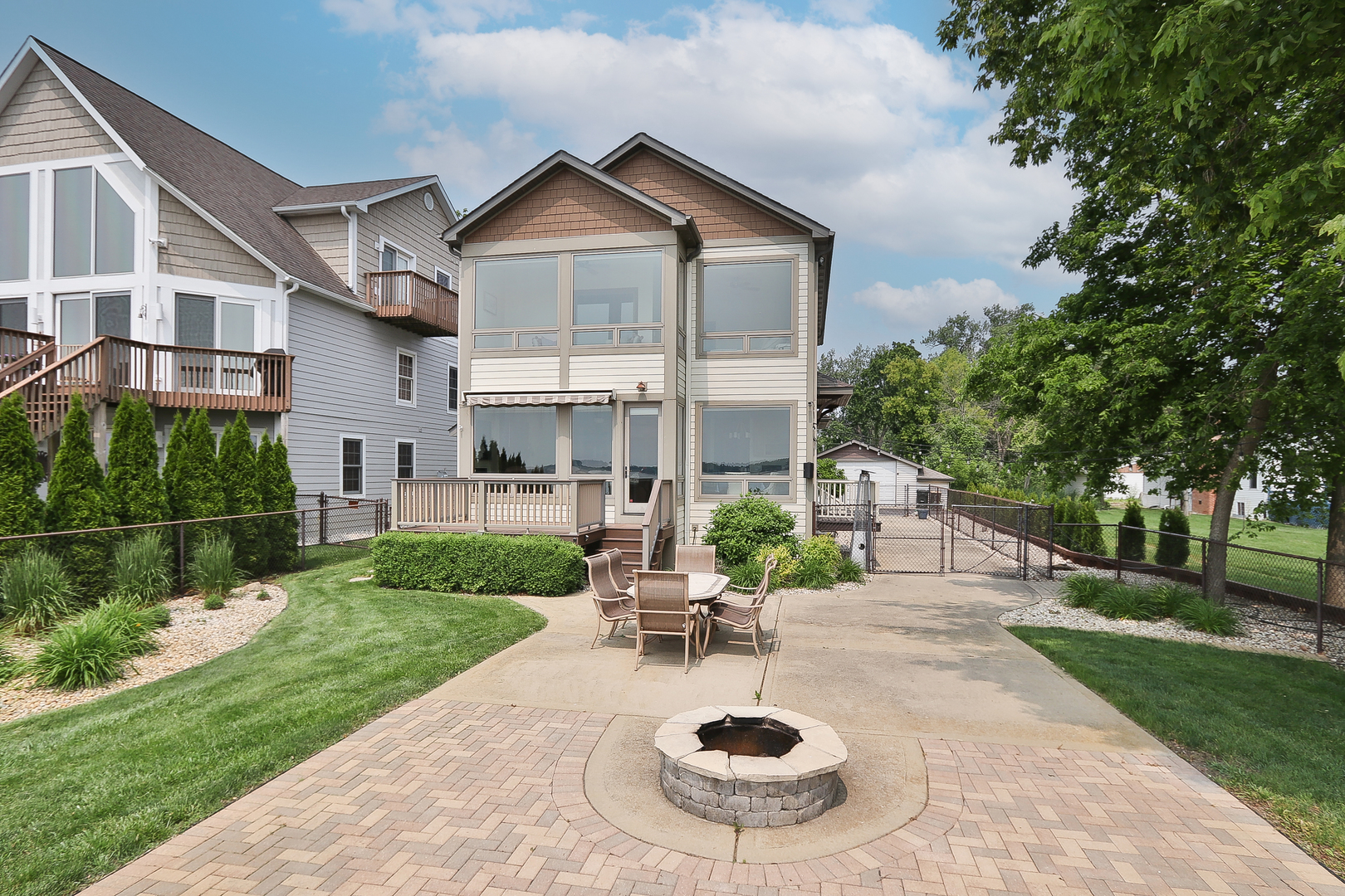 38383 N Drexel Boulevard
