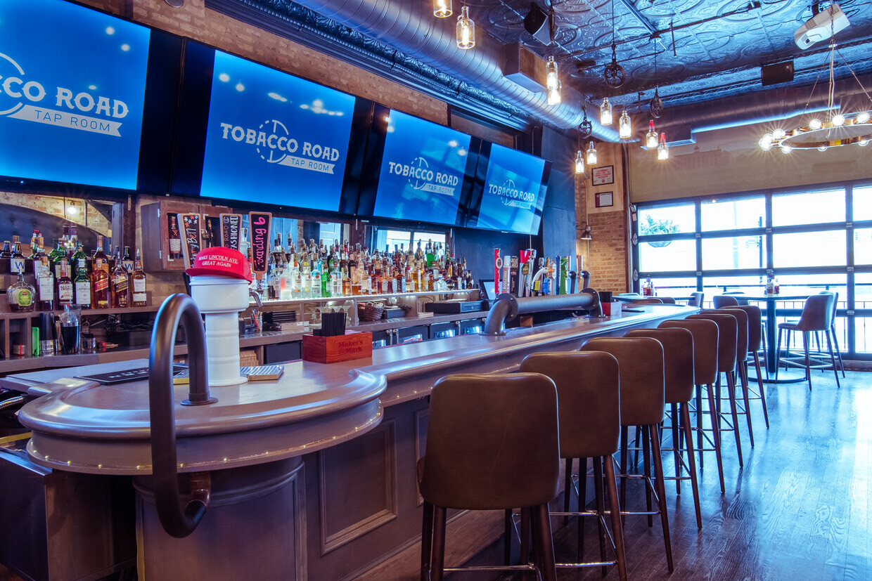 2249 N Lincoln Avenue