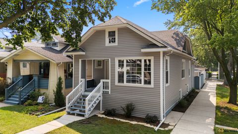 4656 N Leamington Avenue Chicago IL 60630