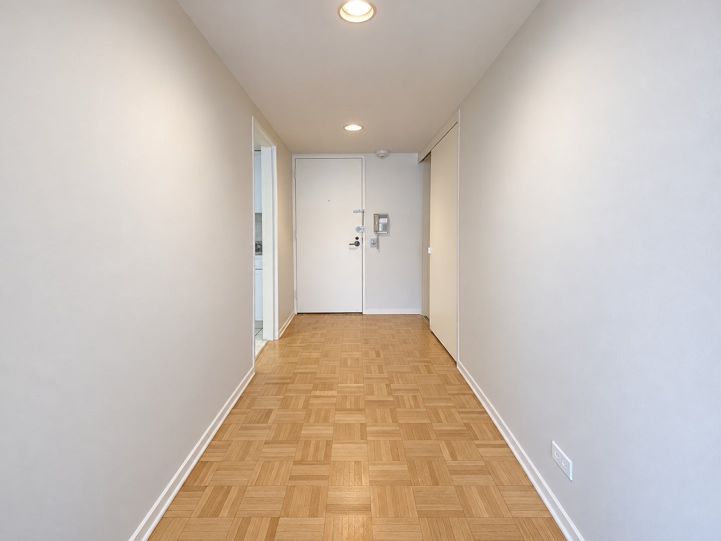 175 E DELAWARE Place 4503