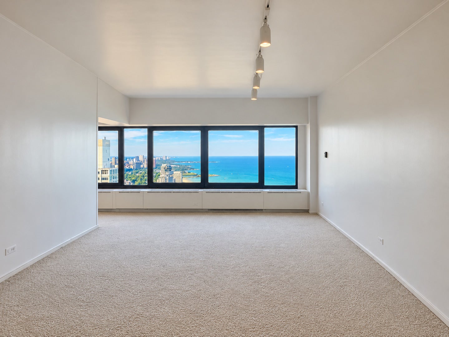 175 E DELAWARE Place 4503