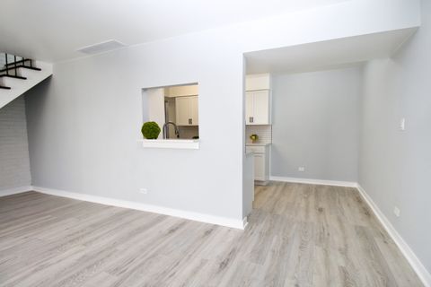 Tiny photo for 151 Peter Court #B, Bartlett, IL 60103 (MLS # 12613960)