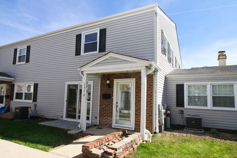 151 Peter Court B Bartlett IL 60103