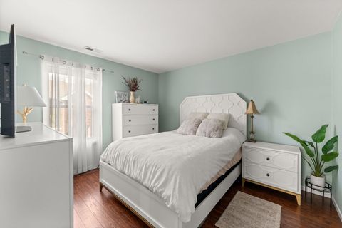 Tiny photo for 1332 McDowell Road #201, Naperville, IL 60563 (MLS # 12624460)
