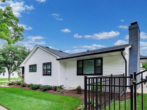Tiny photo for 304 W Graham Avenue, Lombard, IL 60148 (MLS # 12763293)