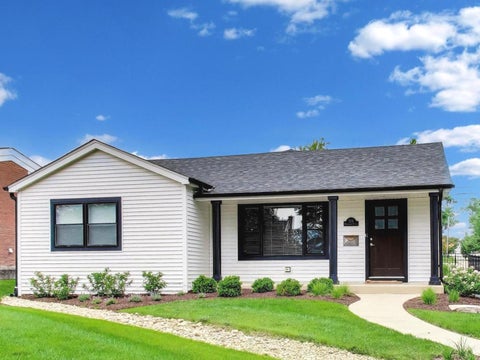 Photo of 304 W Graham Avenue, Lombard, IL 60148 (MLS # 12763293)