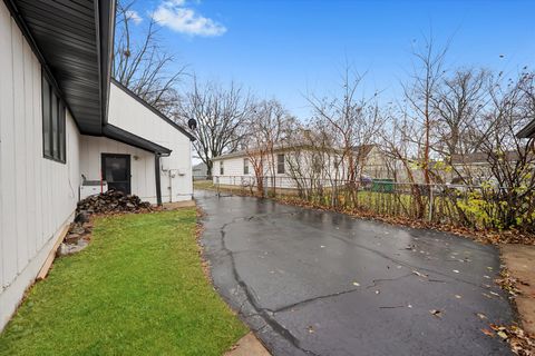 Tiny photo for 1317 Waverly Place, Joliet, IL 60435 (MLS # 12524589)