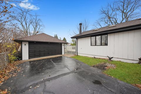Tiny photo for 1317 Waverly Place, Joliet, IL 60435 (MLS # 12524589)