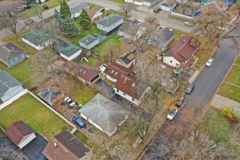 Tiny photo for 1317 Waverly Place, Joliet, IL 60435 (MLS # 12524589)