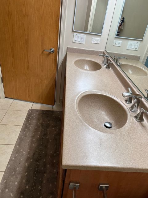 Tiny photo for 1250 S Indiana Avenue #606, Chicago, IL 60605 (MLS # 12585454)