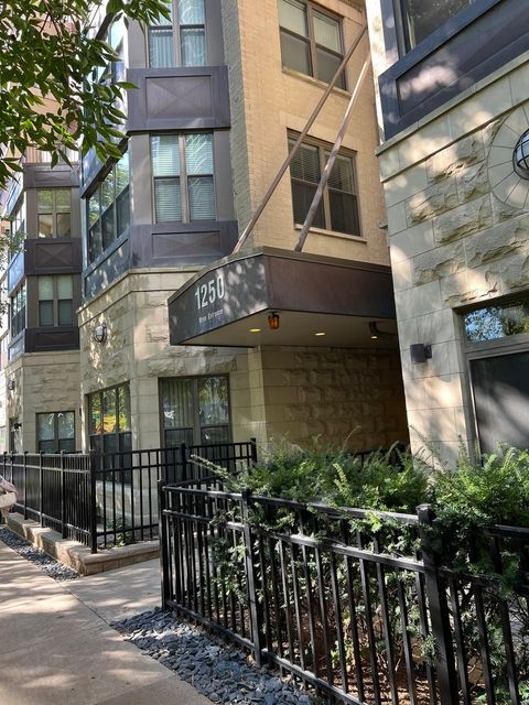 Photo of 1250 S Indiana Avenue #606, Chicago, IL 60605 (MLS # 12585454)