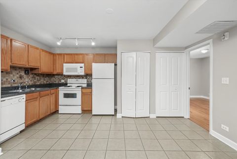 Tiny photo for 3423 Ridgeland Avenue #201, Berwyn, IL 60402 (MLS # 12498490)