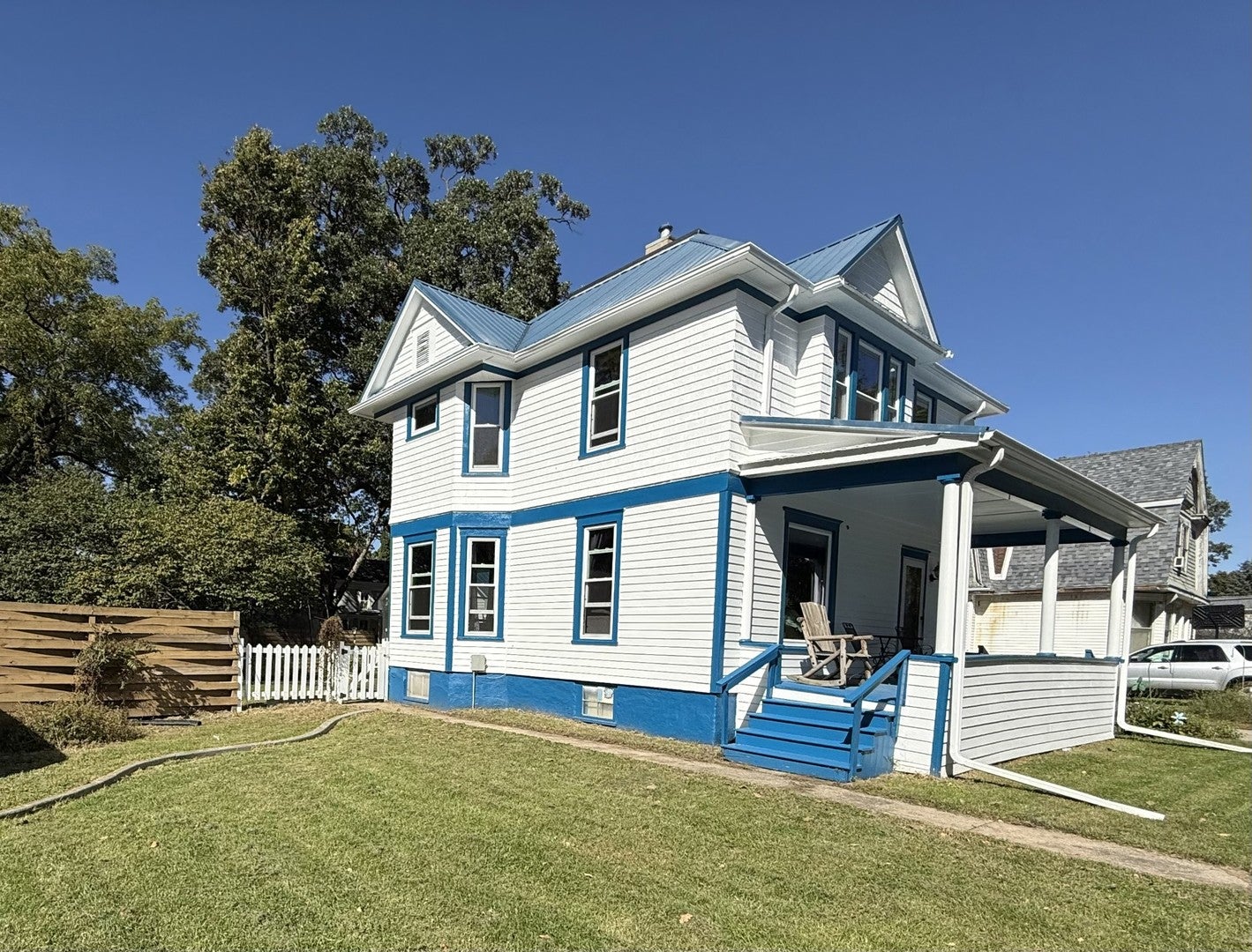 219 Lyons Court