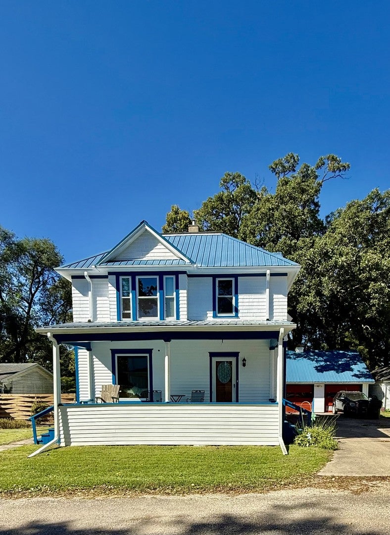219 Lyons Court