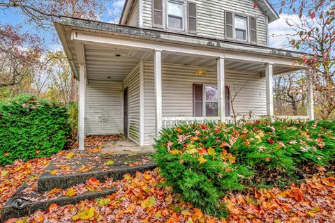 A home in Iroquois