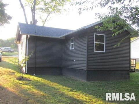Tiny photo for 1506 HILLSIDE Road, Rosiclare, IL 62982 (MLS # EB459339)