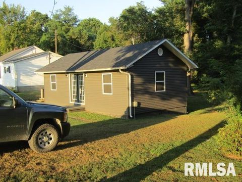 Tiny photo for 1506 HILLSIDE Road, Rosiclare, IL 62982 (MLS # EB459339)