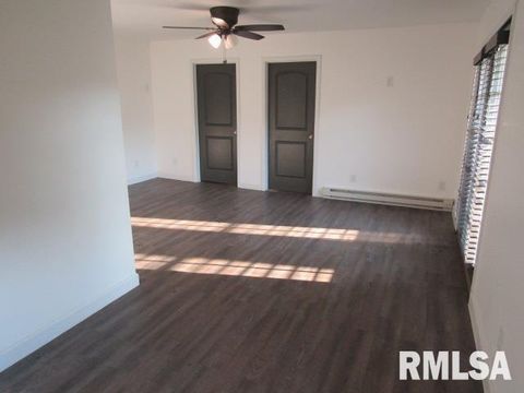 Tiny photo for 1506 HILLSIDE Road, Rosiclare, IL 62982 (MLS # EB459339)