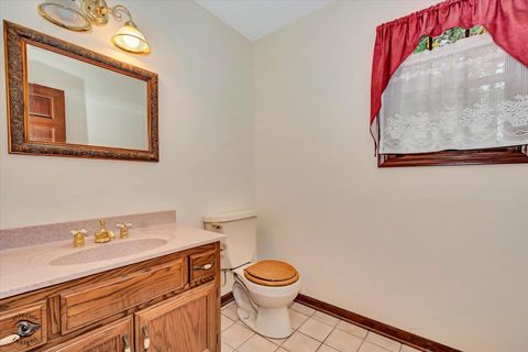 Tiny photo for 15 Timberview Lane, Yorkville, IL 60560 (MLS # 12510919)