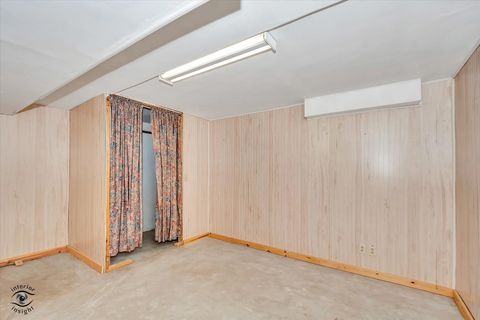 Tiny photo for 15 Timberview Lane, Yorkville, IL 60560 (MLS # 12510919)