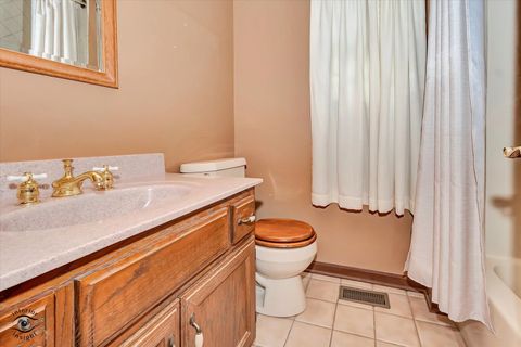 Tiny photo for 15 Timberview Lane, Yorkville, IL 60560 (MLS # 12510919)