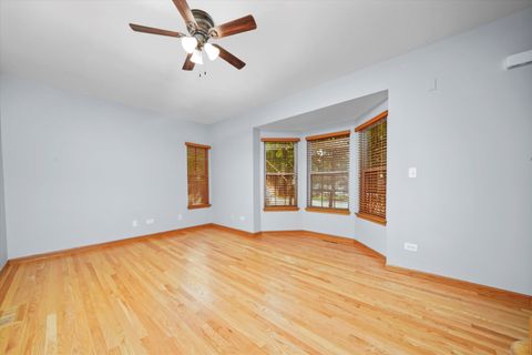 Tiny photo for 1342 LUNT Court, Schaumburg, IL 60193 (MLS # 12472642)