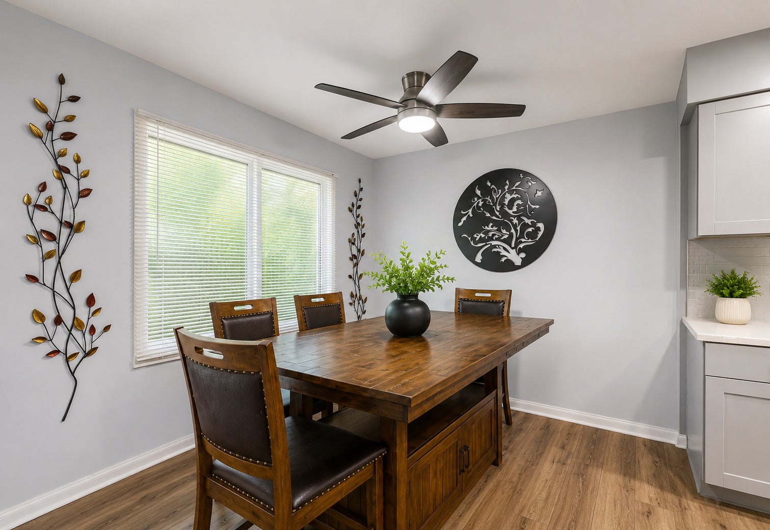 2271 Windsor Lane - Photo 4