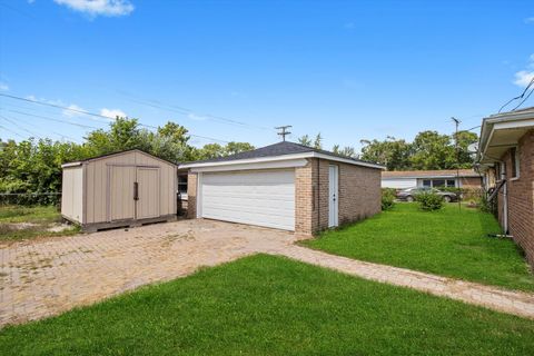 Tiny photo for 16460 Honore Avenue, Markham, IL 60428 (MLS # 12546072)