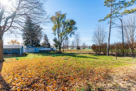 Tiny photo for 934 E Garden Street, DeKalb, IL 60115 (MLS # 12515547)