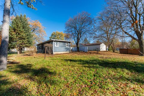 Tiny photo for 934 E Garden Street, DeKalb, IL 60115 (MLS # 12515547)