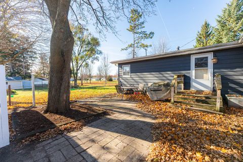 Tiny photo for 934 E Garden Street, DeKalb, IL 60115 (MLS # 12515547)