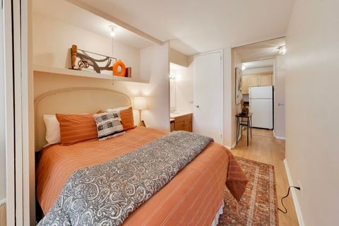 Tiny photo for 2400 N Lakeview Avenue #808, Chicago, IL 60614 (MLS # 12640452)