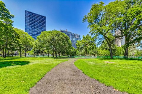 Tiny photo for 2400 N Lakeview Avenue #808, Chicago, IL 60614 (MLS # 12640452)