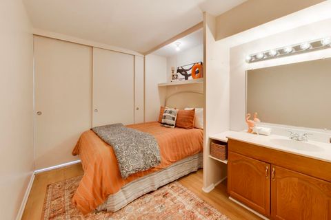 Tiny photo for 2400 N Lakeview Avenue #808, Chicago, IL 60614 (MLS # 12640452)