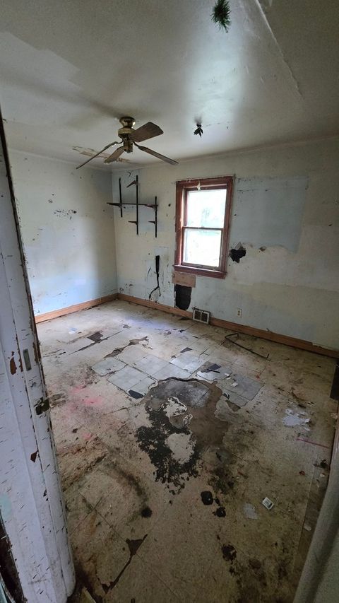 Tiny photo for 13849 Kanawha Avenue, Dolton, IL 60419 (MLS # 12485417)