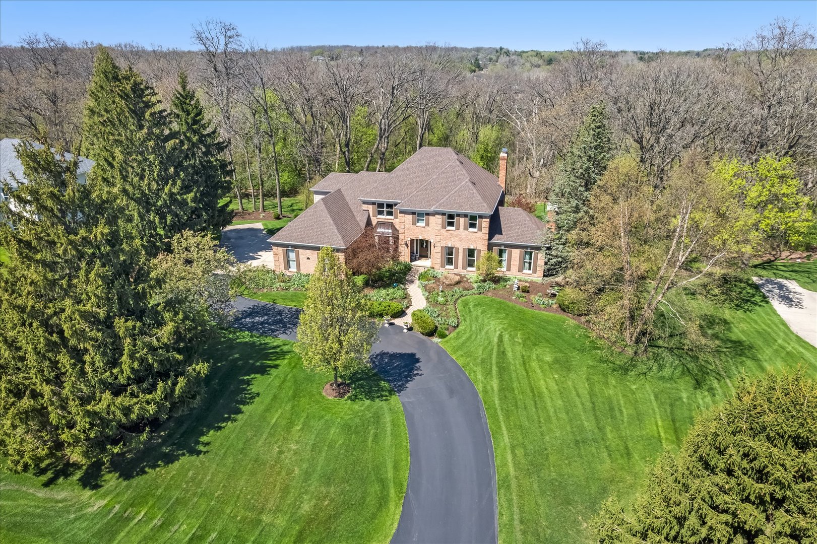 41W668 Hunters Hill Drive