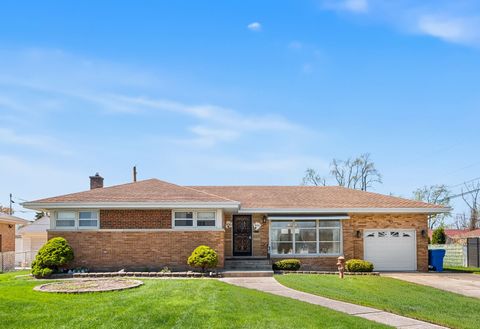 Photo of 5236 N Pioneer Avenue, Chicago, IL 60656 (MLS # 12625599)
