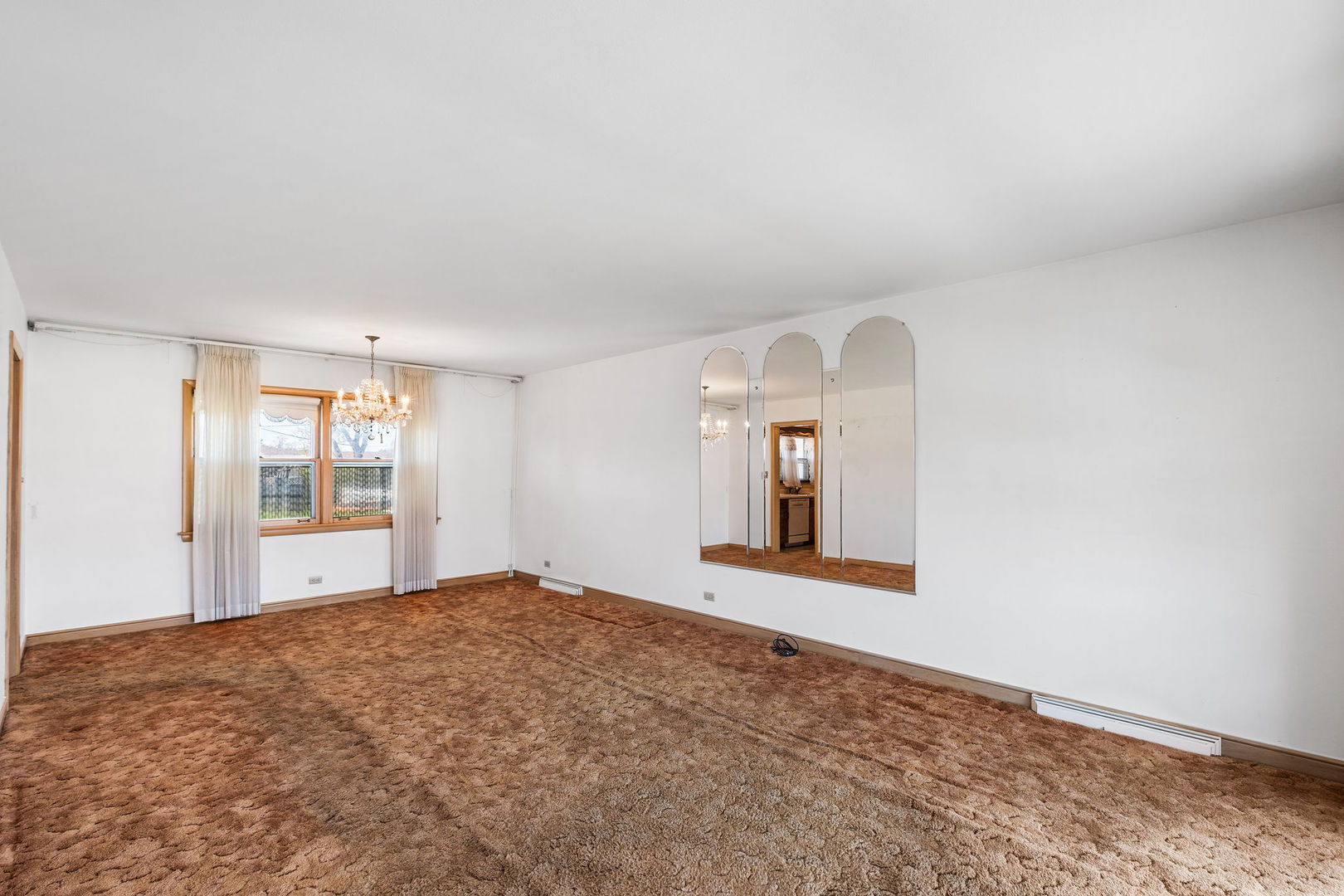 5236 N Pioneer Avenue