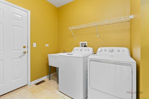 Tiny photo for 1713 Nathan Lane, Libertyville, IL 60048 (MLS # 12712025)